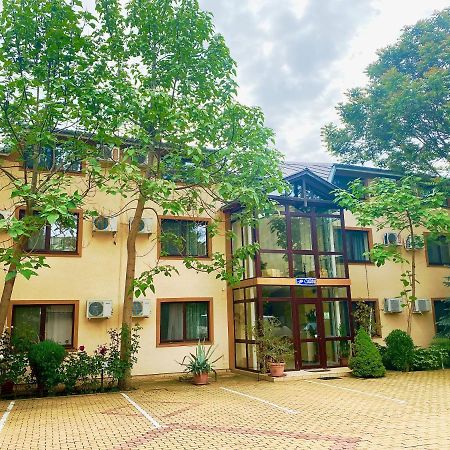 Hotel Cardinal Satu Mare Eksteriør bilde