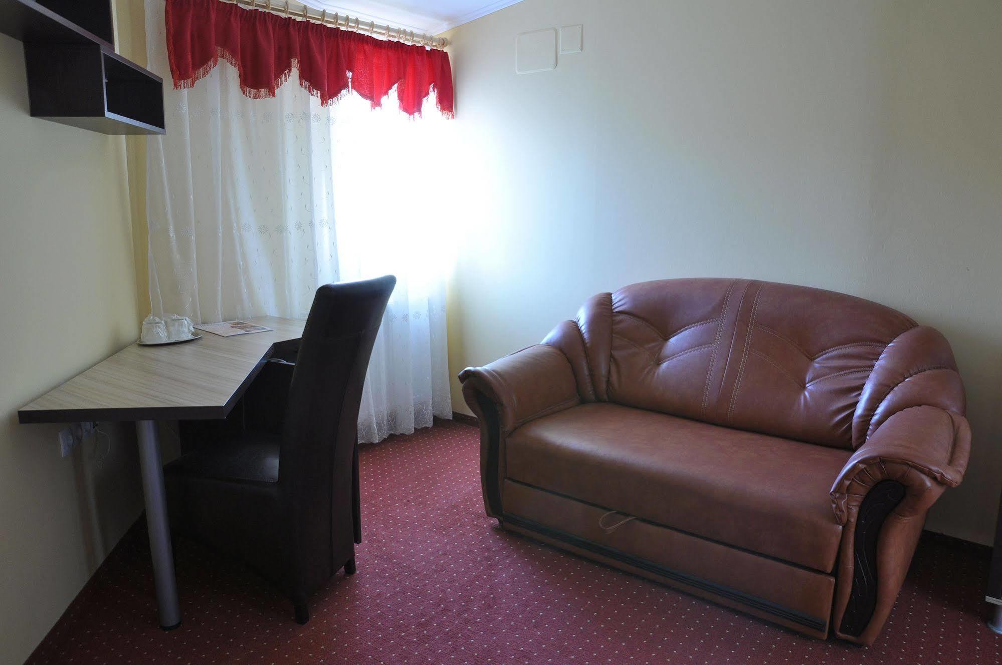 Hotel Cardinal Satu Mare Eksteriør bilde