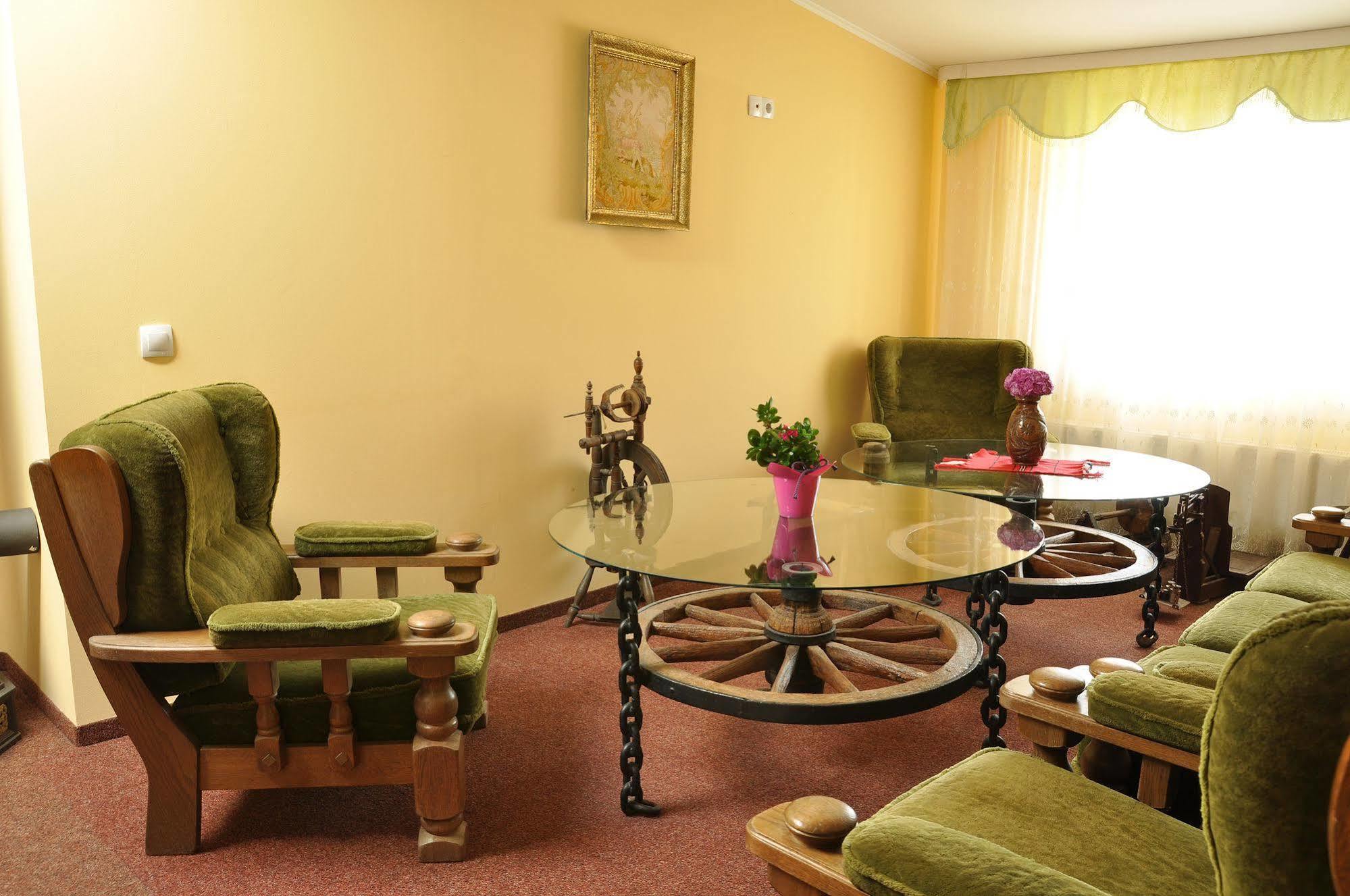 Hotel Cardinal Satu Mare Eksteriør bilde